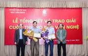 Cuộc thi thơ Báo Văn nghệ: “Quang mây” một quãng thơ ca