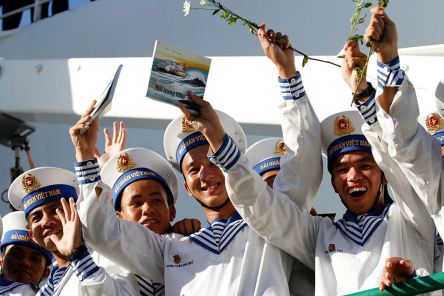 Người viết trẻ với đề tài biển, đảo