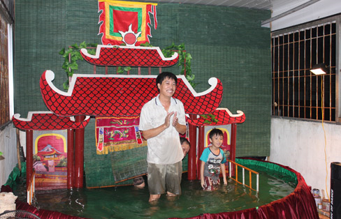 Nghệ nhân Phan Thanh Liêm và Múa rối nước tại gia